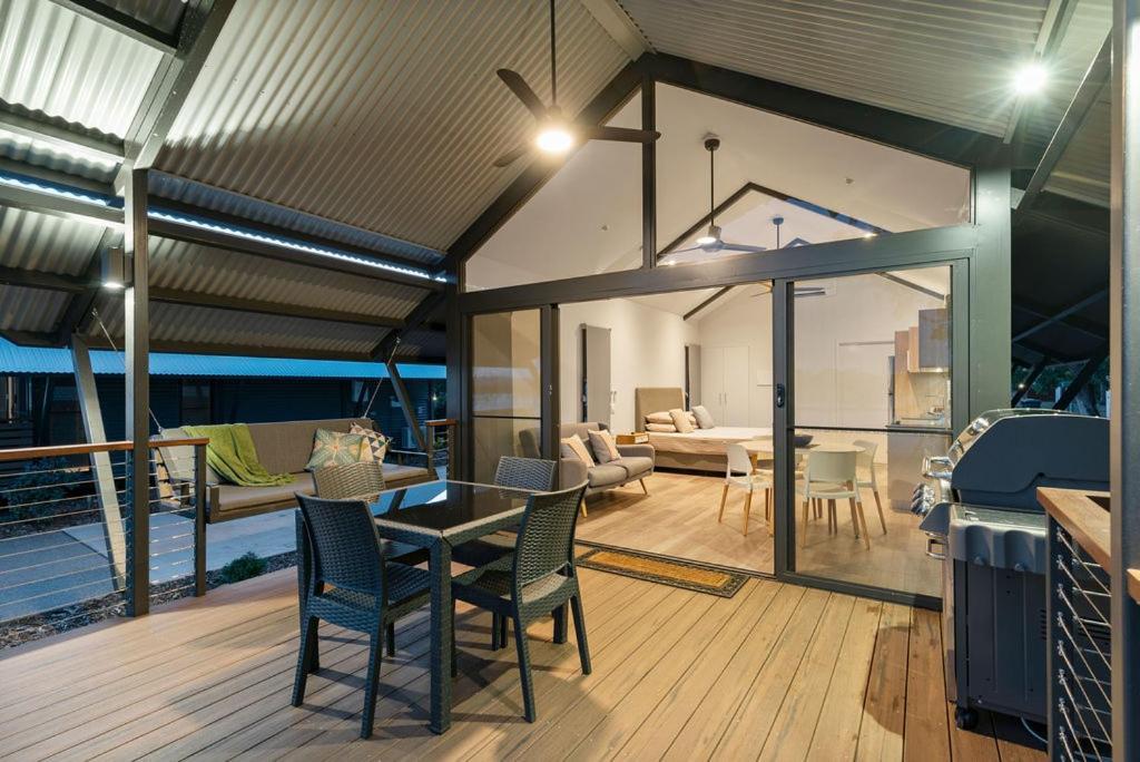 Kimberleyland Waterfront Holiday Park Kununurra Exterior foto